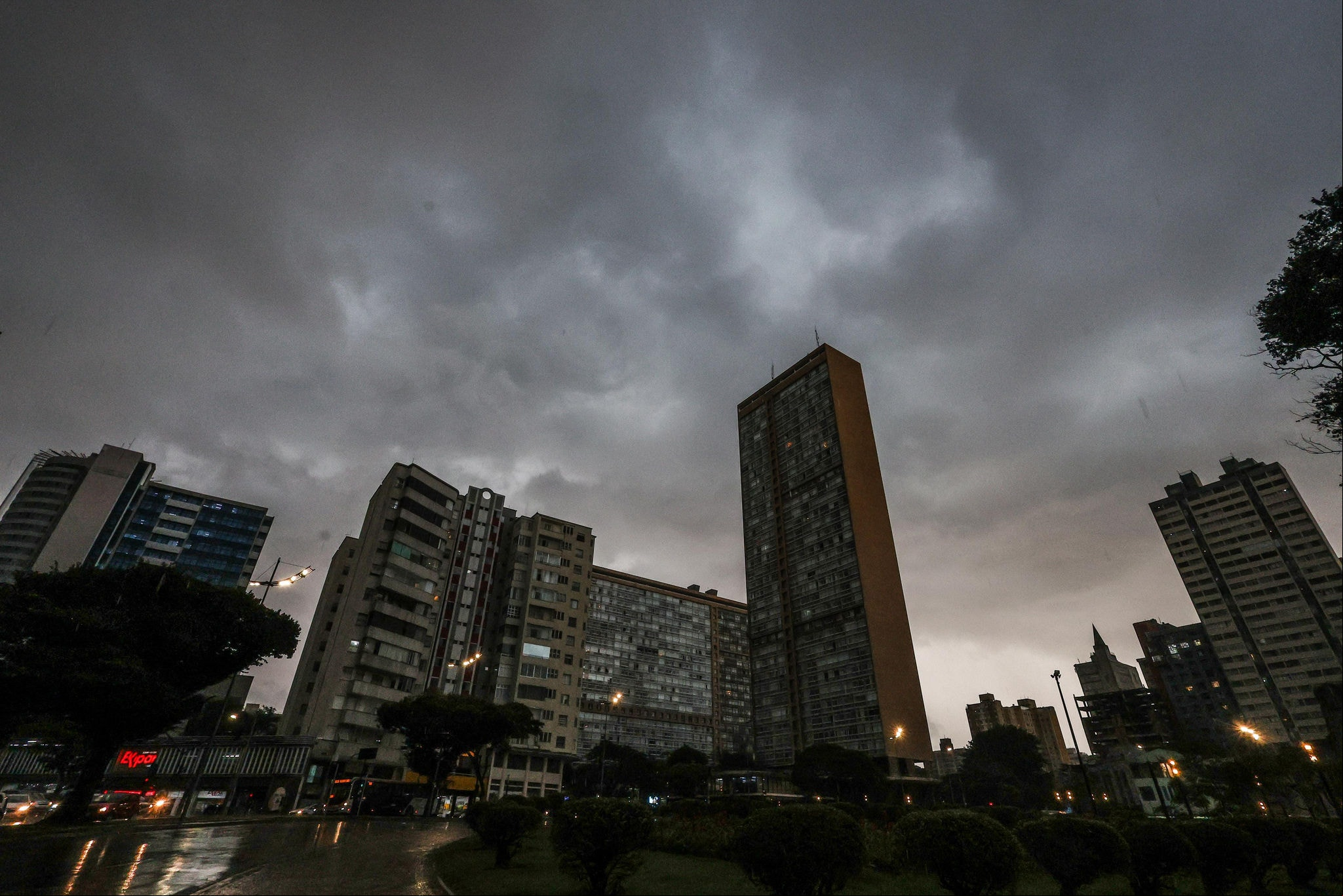 Chuva deve ser isolada e de curta duração, de acordo com a Defesa Civil