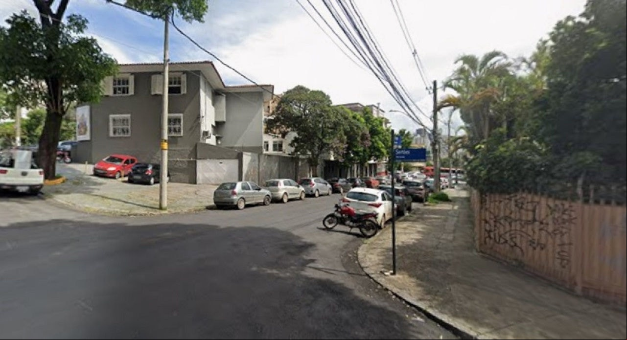 Acidente aconteceu na rua Thompson Flores